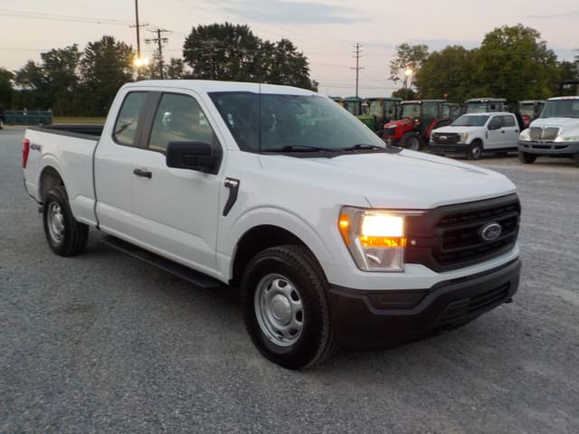Image of Ford F-150 equipment image 1