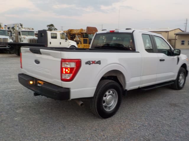 Image of Ford F-150 equipment image 2