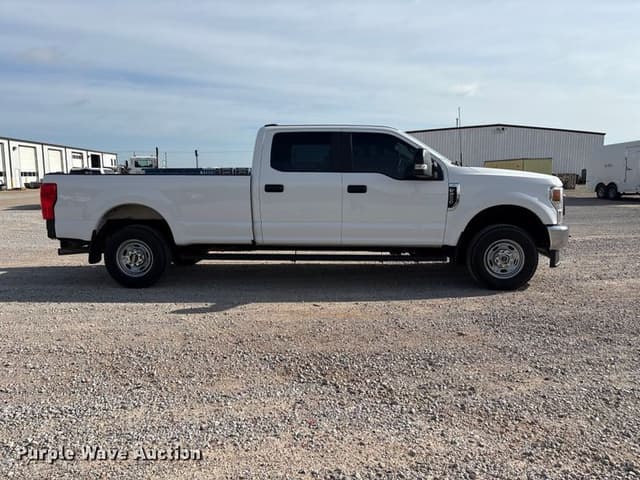 Image of Ford F-250 equipment image 3