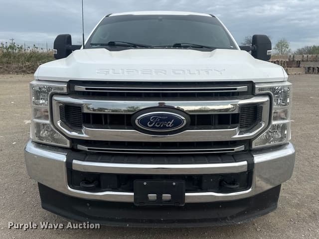 Image of Ford F-250 equipment image 1