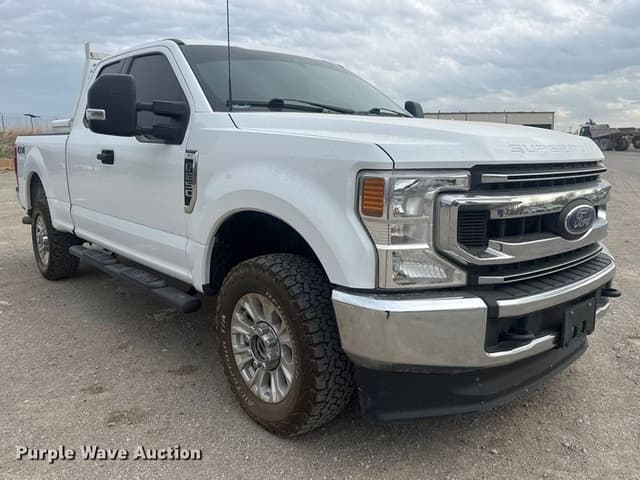 Image of Ford F-250 equipment image 2