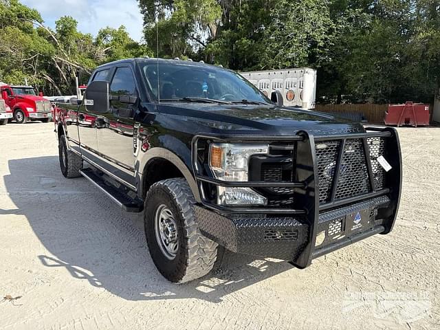 Image of Ford F-250 equipment image 2