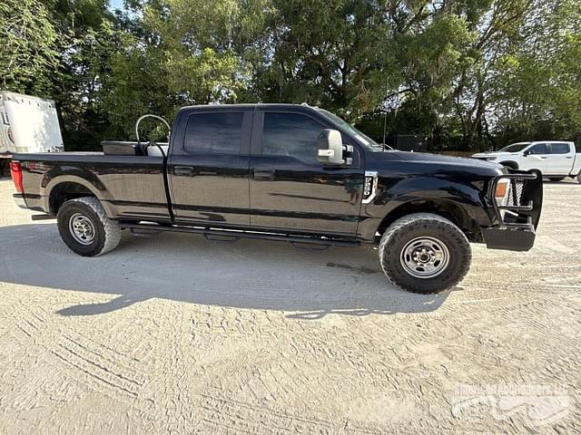 Image of Ford F-250 equipment image 3