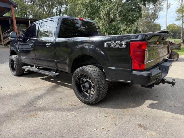 Image of Ford F-250 equipment image 2