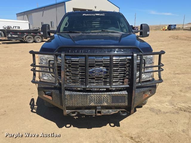 Image of Ford F-350 equipment image 1