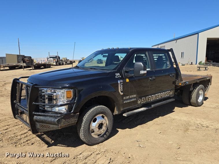 2022 Ford F-350 Equipment Image0