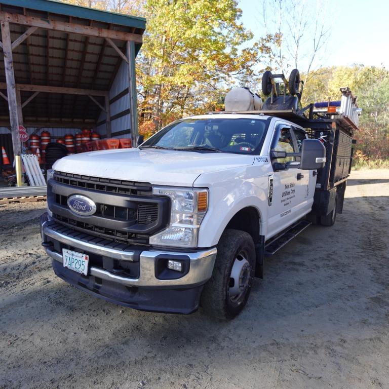 Image of Ford F-350 Primary image