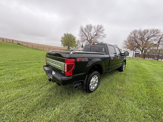 Image of Ford F-350 equipment image 4