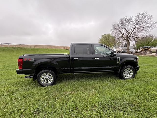 Image of Ford F-350 equipment image 3