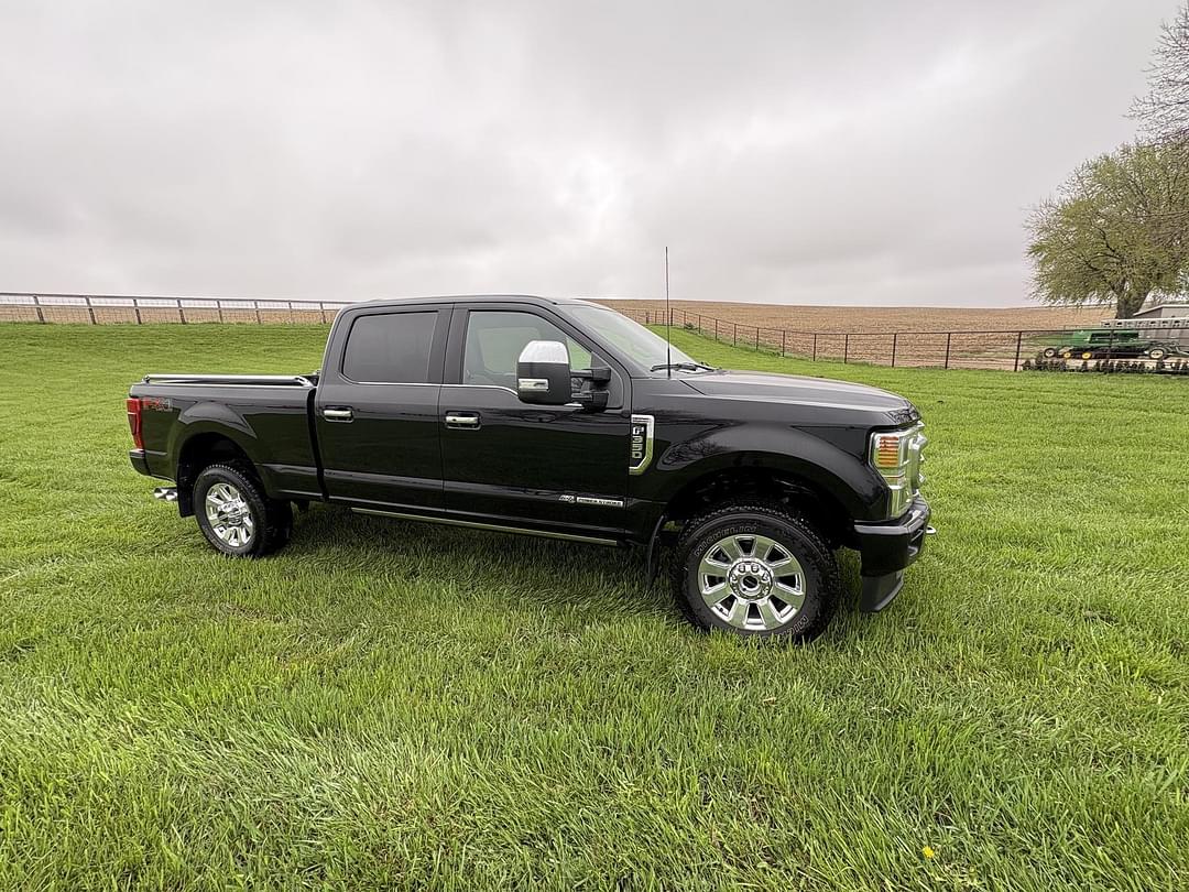 Image of Ford F-350 Primary image