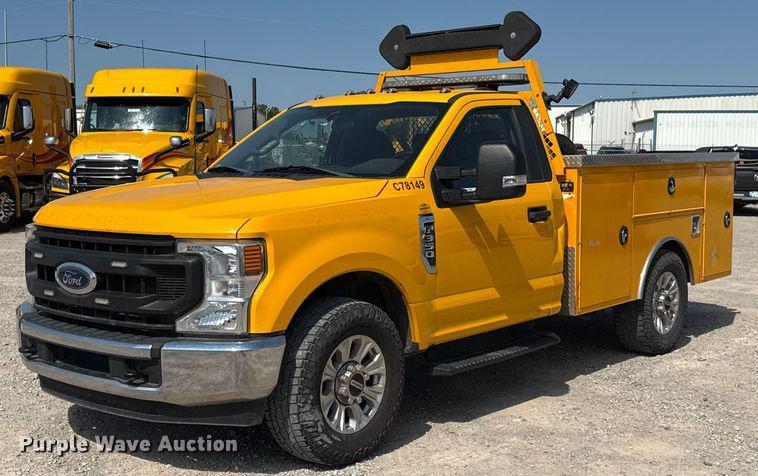 Image of Ford F-350 Primary image