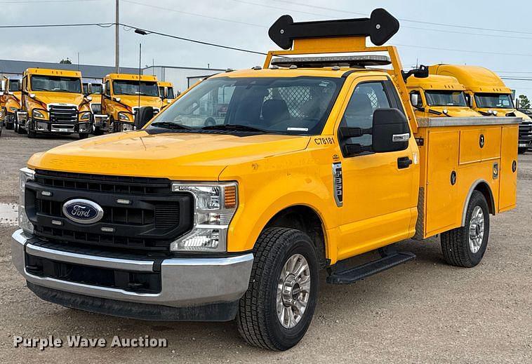 Image of Ford F-350 Primary image