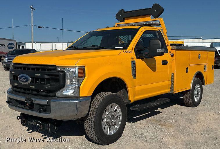 Image of Ford F-350 Primary image