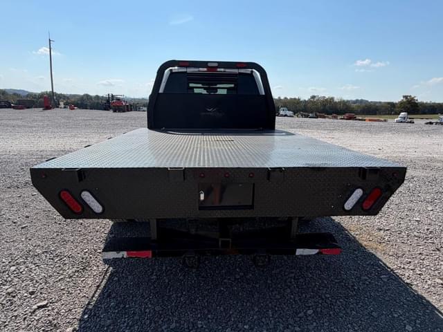 Image of Ford F-350 equipment image 4
