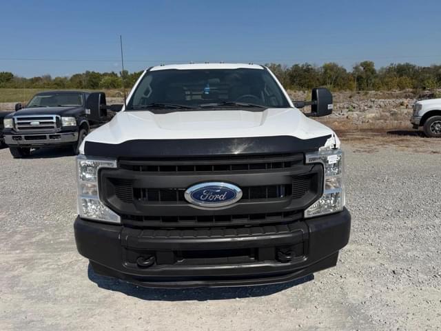 Image of Ford F-350 equipment image 1