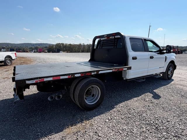 Image of Ford F-350 equipment image 4