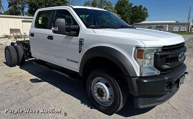 Image of Ford F-450 equipment image 2