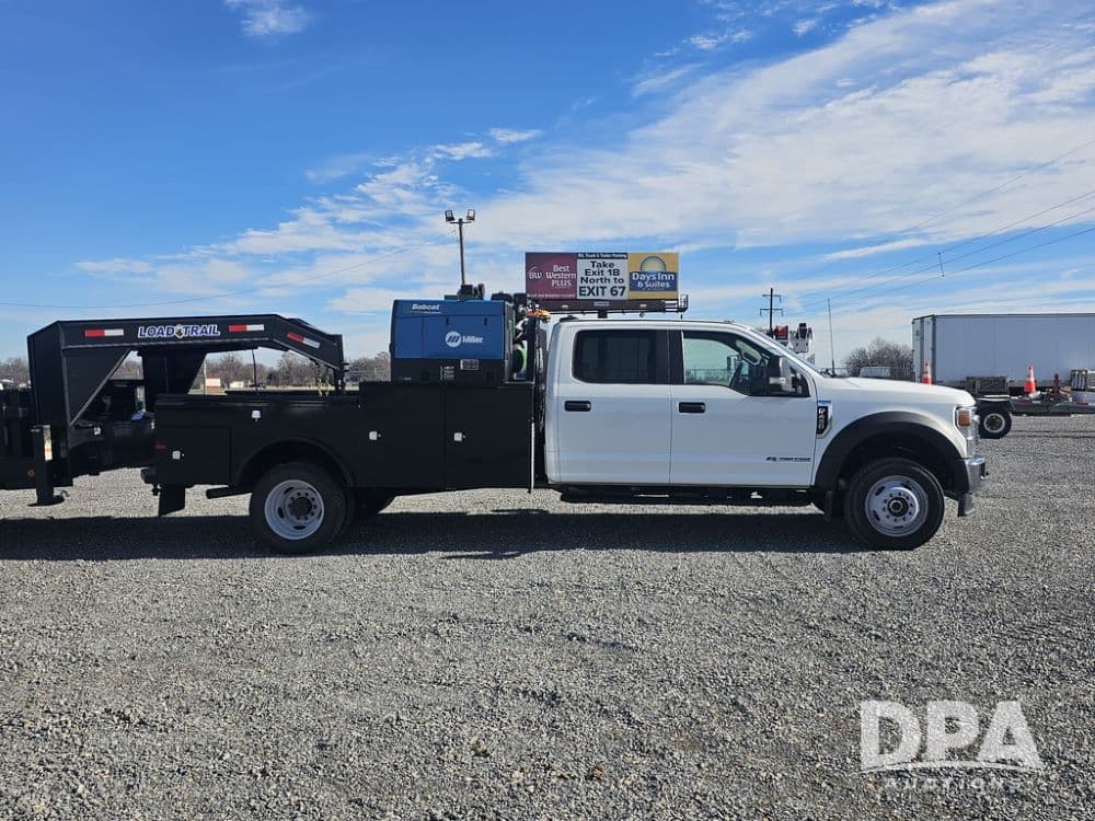 Image of Ford F-450 Primary image