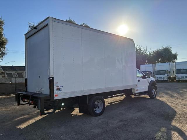 Image of Ford F-450 equipment image 2