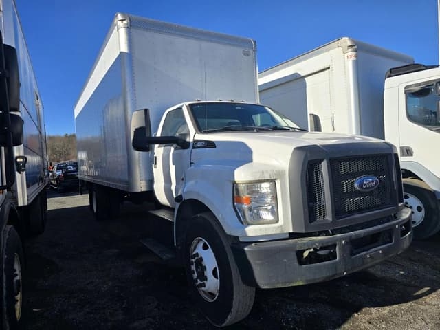Image of Ford F-650 equipment image 2