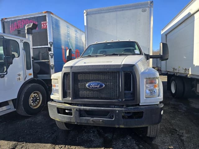 Image of Ford F-650 equipment image 1