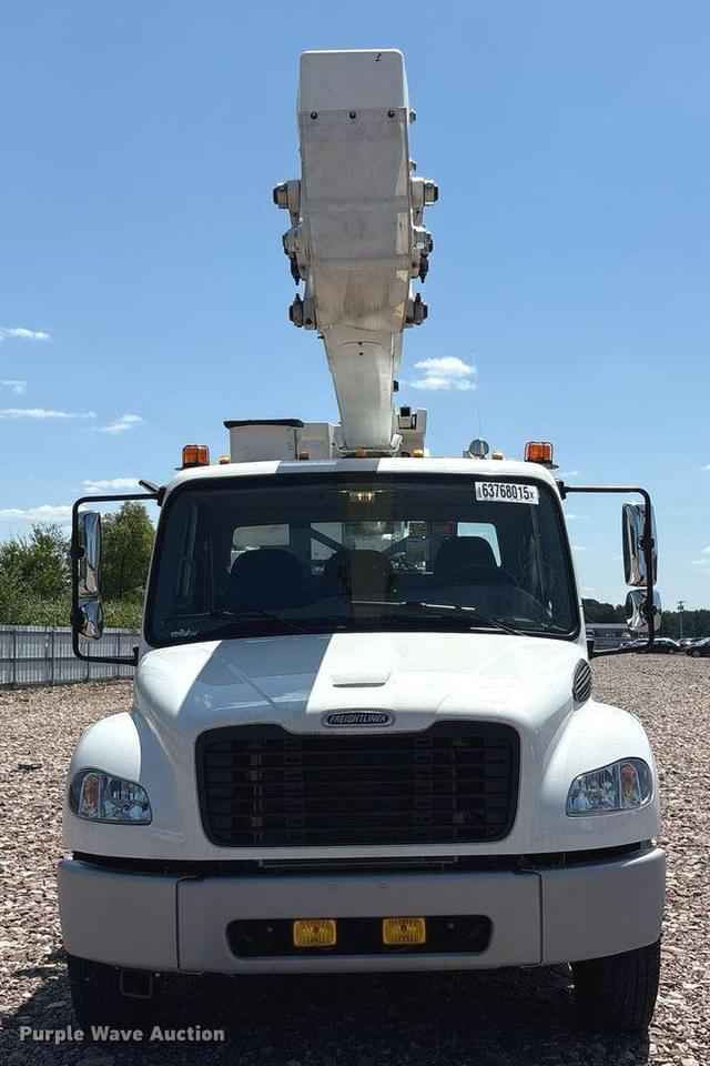 Image of Freightliner Business Class M2 equipment image 1