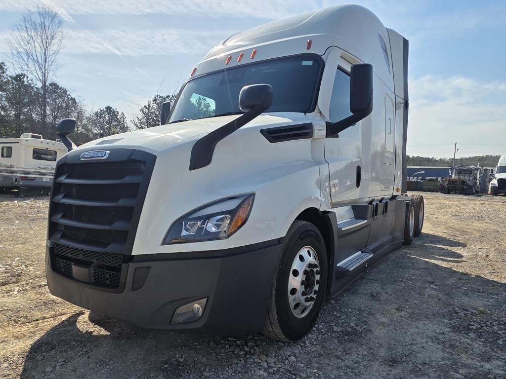 Image of Freightliner Cascadia 126 Primary image