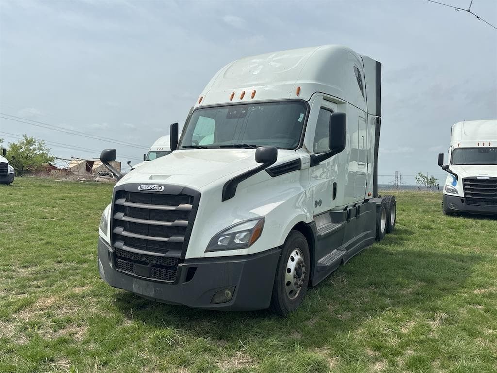 Image of Freightliner Cascadia 126 Primary image