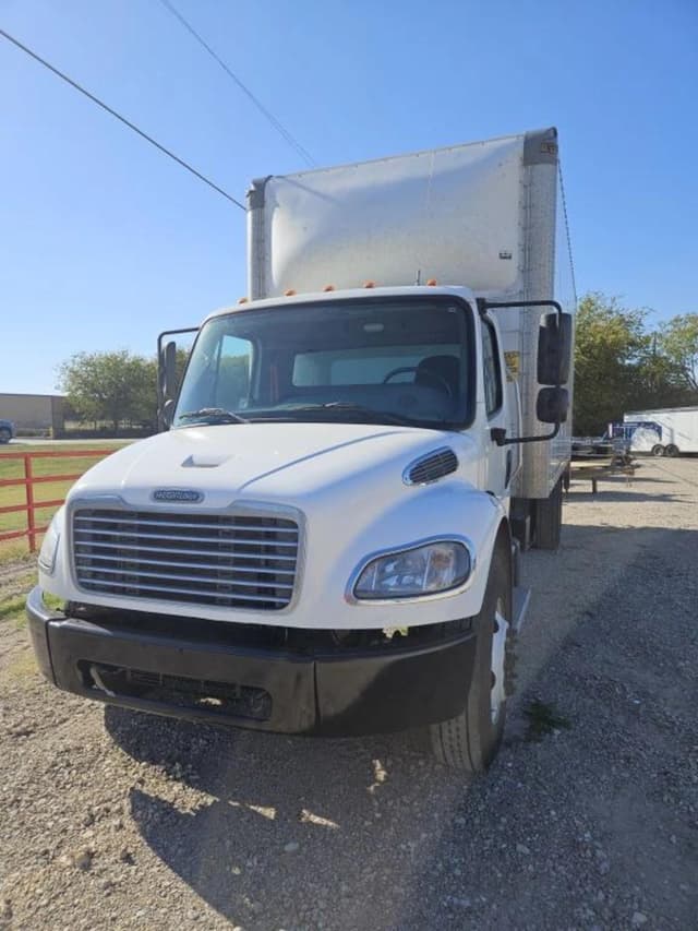 Image of Freightliner M2 equipment image 1