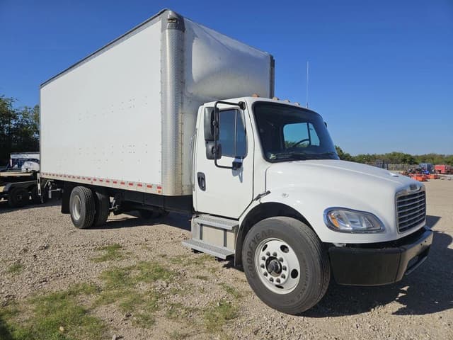 Image of Freightliner M2 equipment image 3