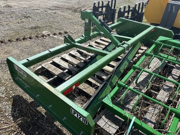 2022 Frontier LP 1210 Equipment Image0