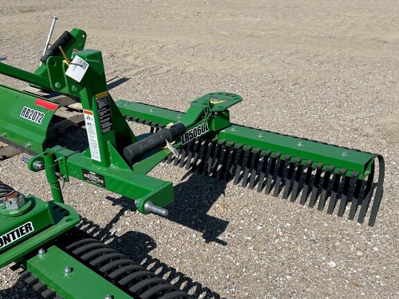 2022 Frontier LR5060L Equipment Image0