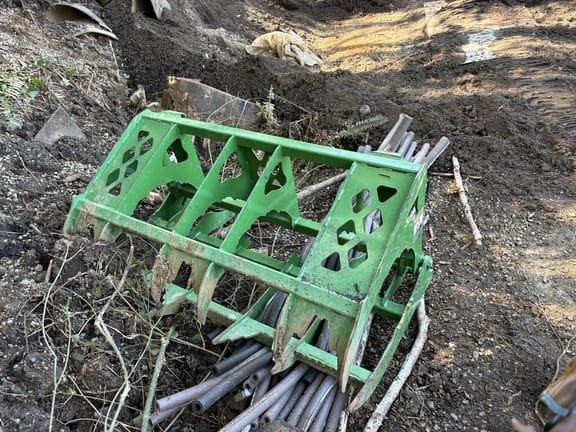 2022 Frontier MG20F Equipment Image0