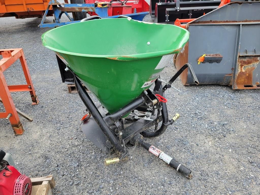 2022 Frontier SS1067B Equipment Image0