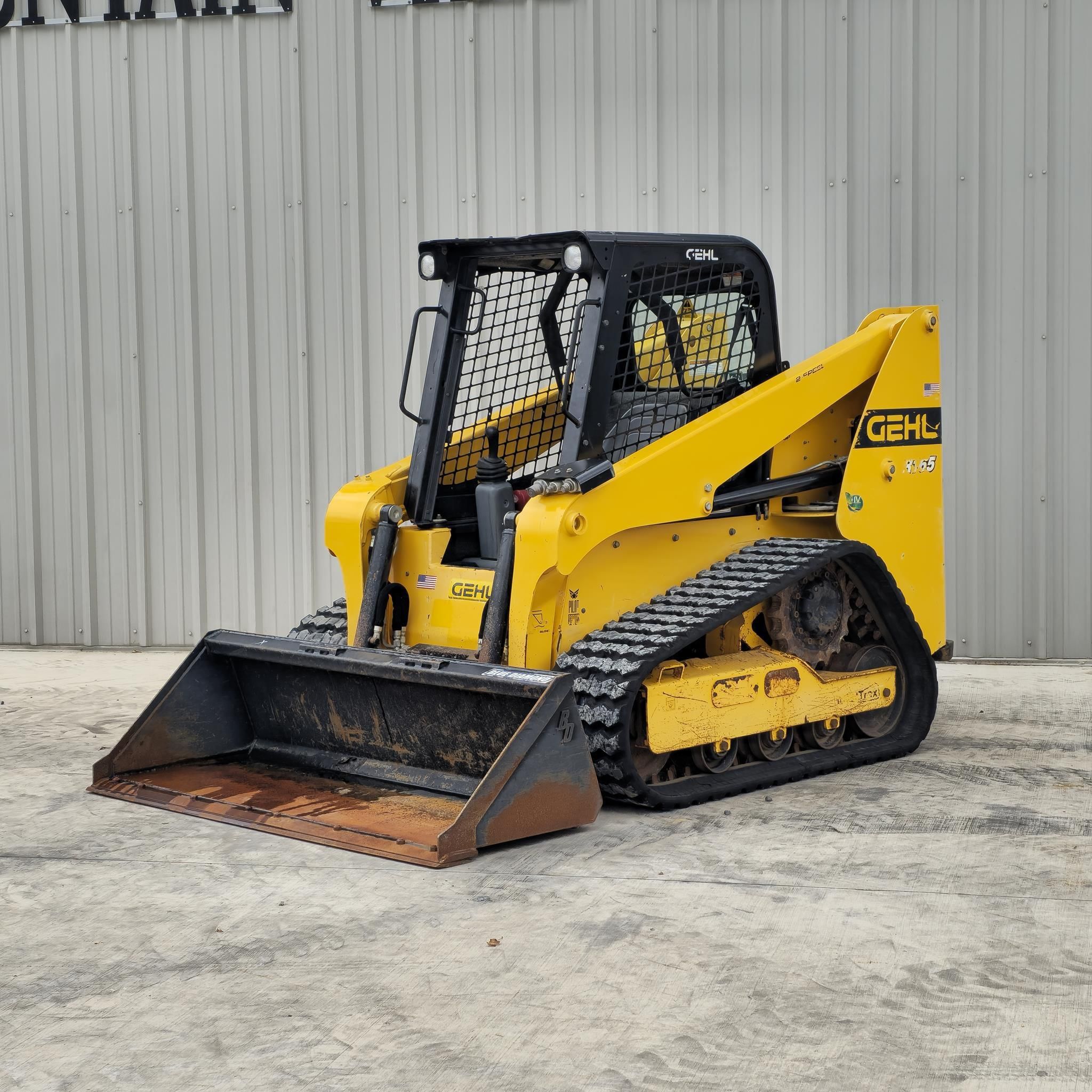 2022 Gehl RT165 Equipment Image0