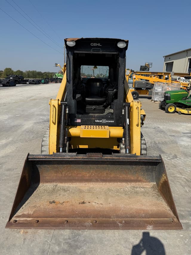 Image of Gehl RT215 equipment image 1