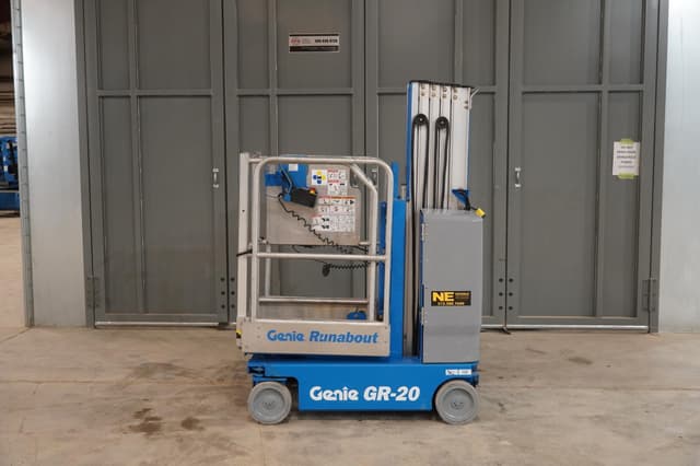 Image of Genie GR-20 equipment image 1
