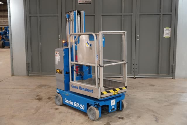Image of Genie GR-20 equipment image 4