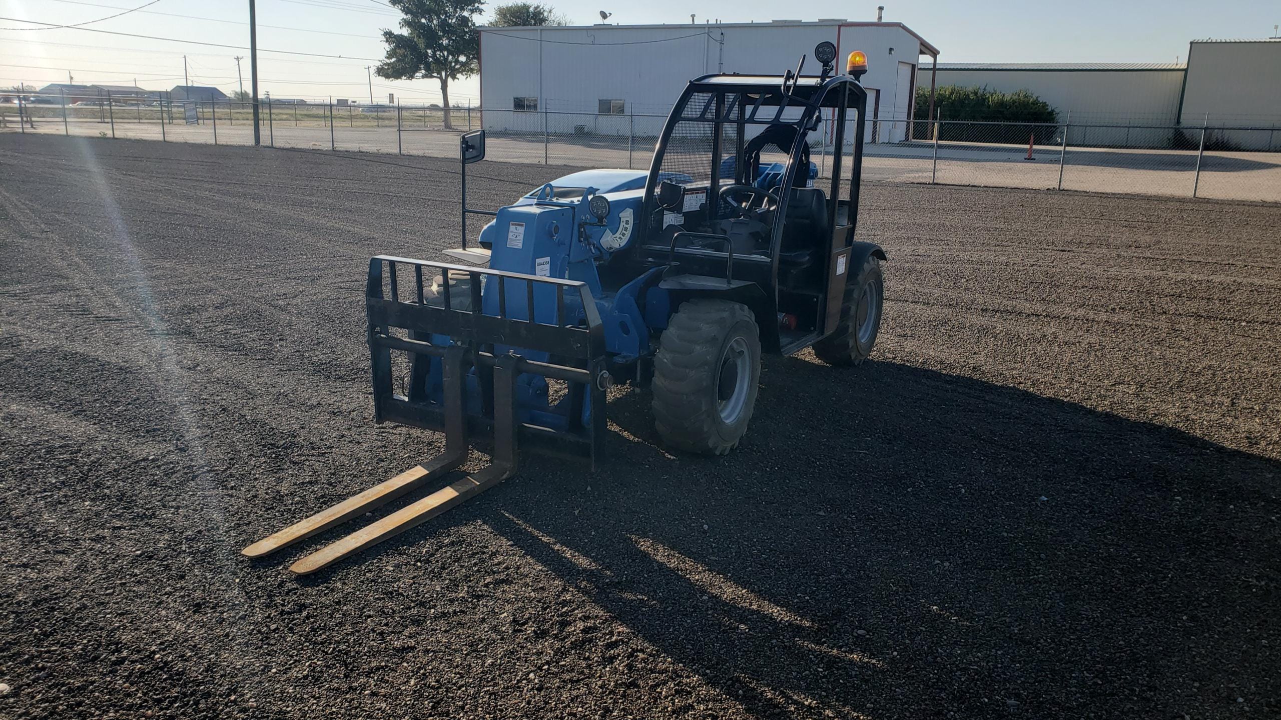 Main image Genie GTH-5519