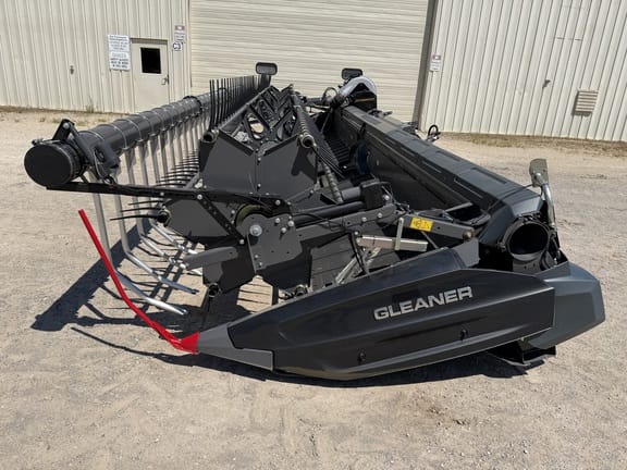 2022 Gleaner 9330 Equipment Image0