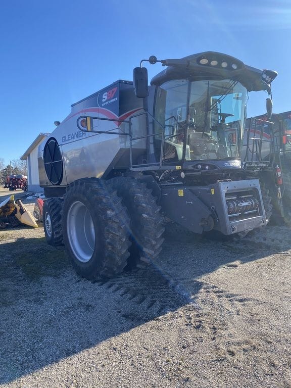 2022 Gleaner S97 Equipment Image0