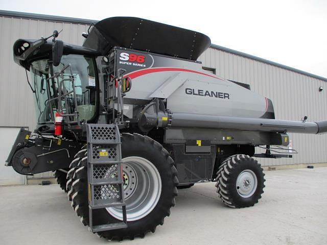 Image of Gleaner S96 Primary image