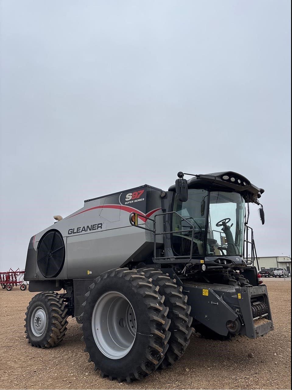 Image of Gleaner S97 Primary image