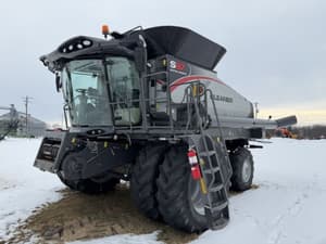 2022 Gleaner S97 Image