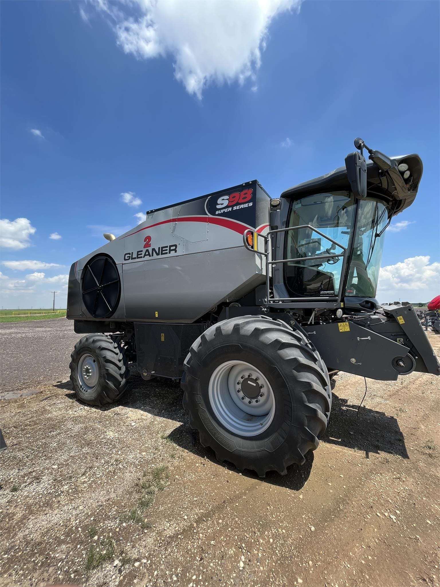 Main image Gleaner S98