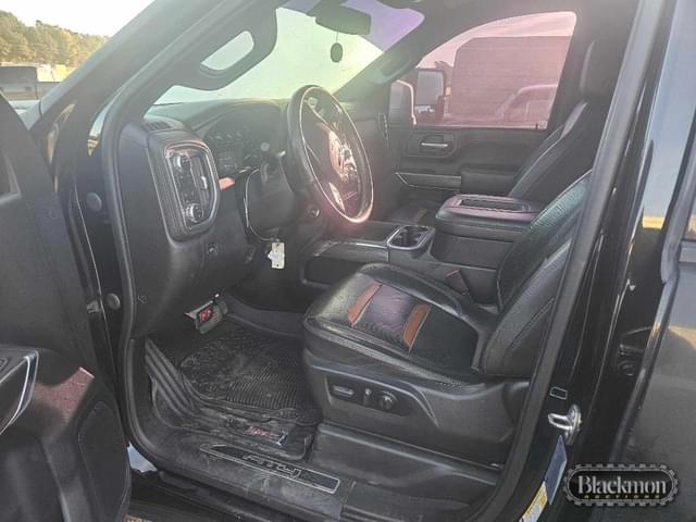 Image of GMC 2500 equipment image 4