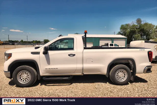 Image of GMC Sierra 1500 equipment image 2