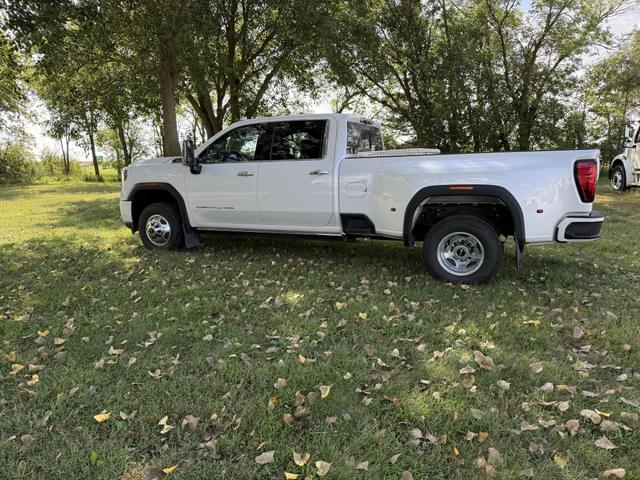 Image of GMC 3500HD equipment image 1