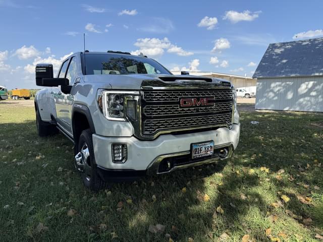 Image of GMC 3500HD equipment image 2