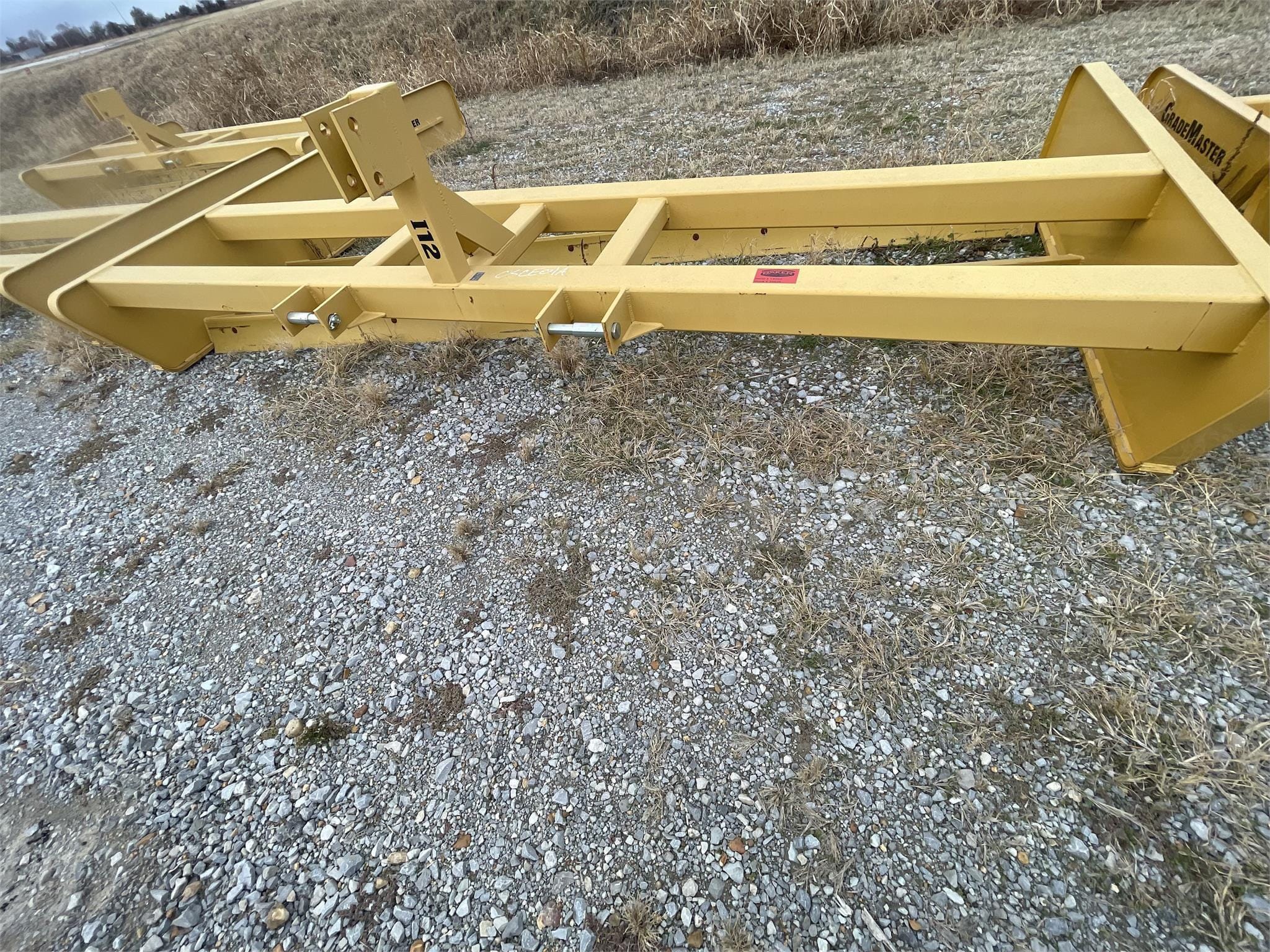 2022 GRADEMASTER I12 Equipment Image0